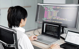 淮滨 api php源码,下载的php源码怎么运行呢？